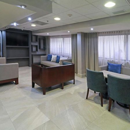Hampton Inn Monterrey-Airport Apodaca Extérieur photo