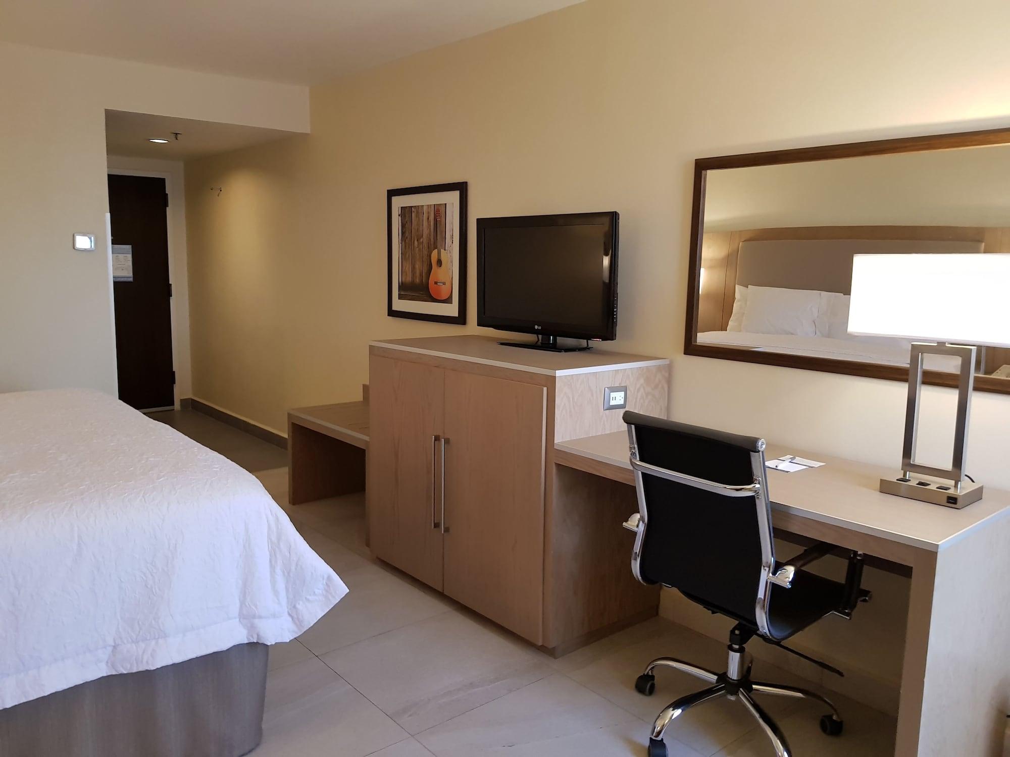 Hampton Inn Monterrey-Airport Apodaca Extérieur photo