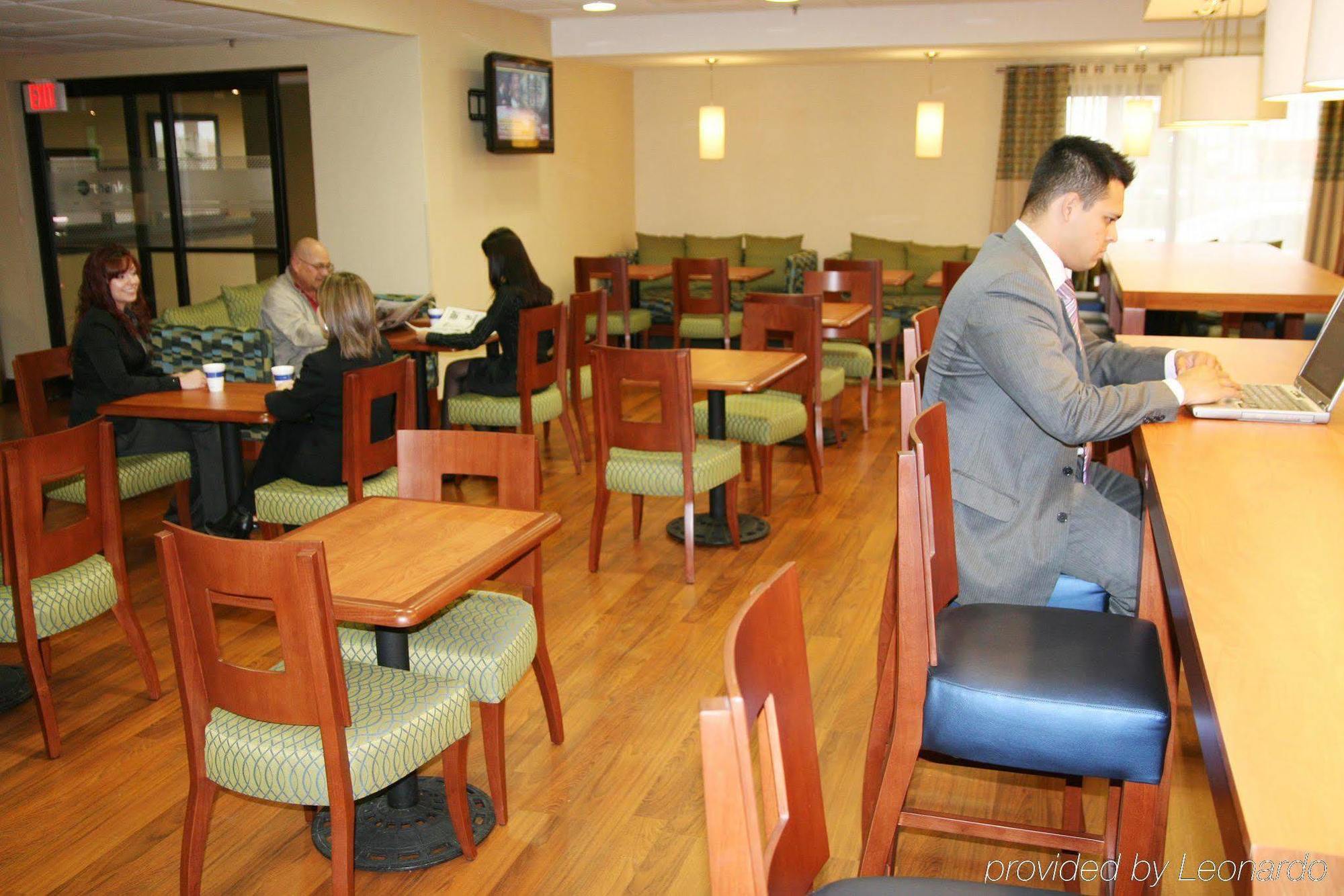 Hampton Inn Monterrey-Airport Apodaca Restaurant photo